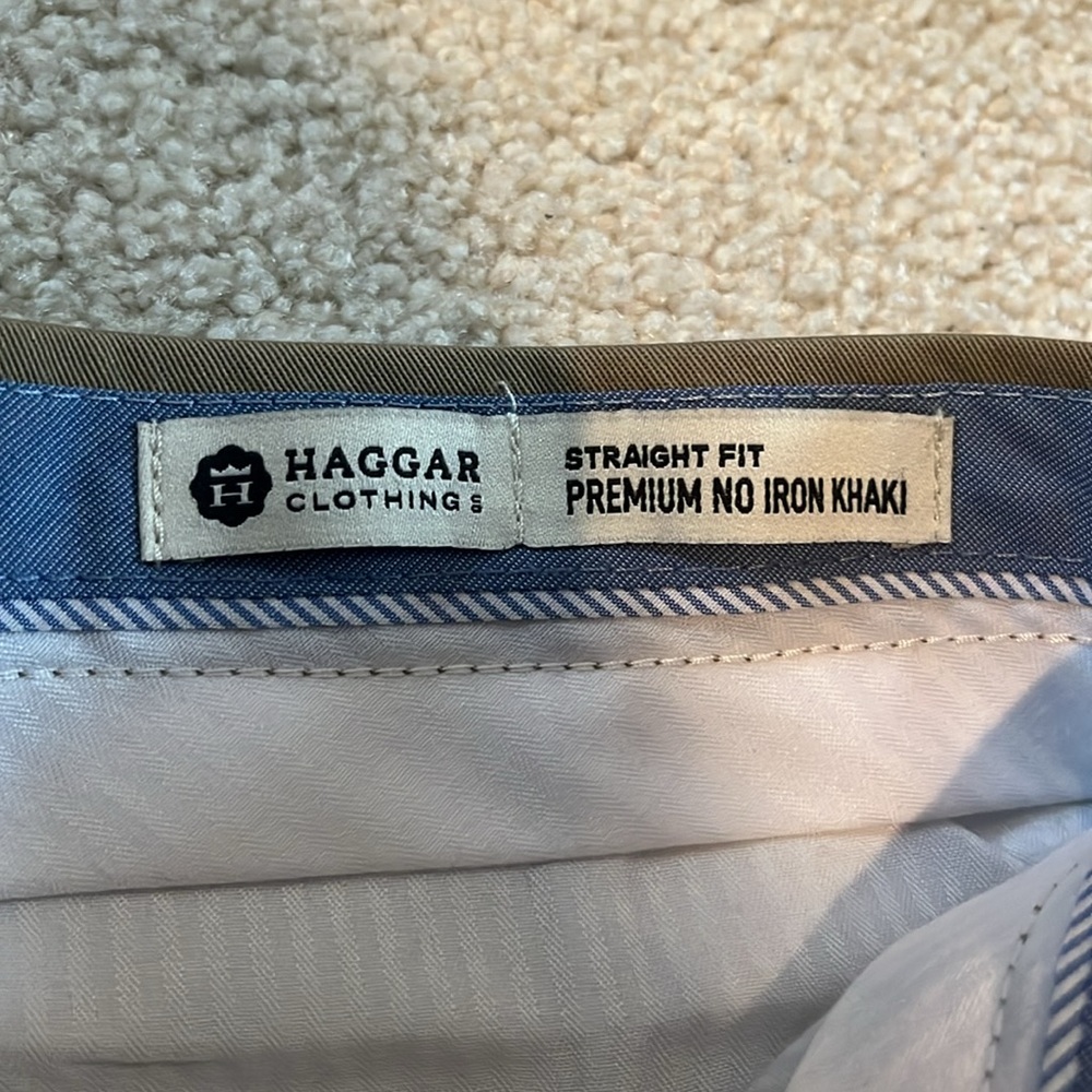 5 pairs Men’s Haggar Straight Fir Iron Free Premium Khaki. Tan, Grey, and Black. - Picture 6 of 8